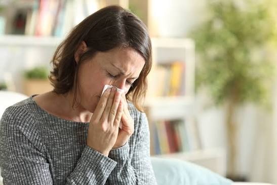 girl suffering from Allergic Rhinitis comes to dr harshini for better treatment
